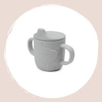 Trinkflaschen und Brotdosen